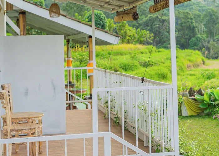 Santya Loka & Twin Waterfall By Manara Gasthof 3*